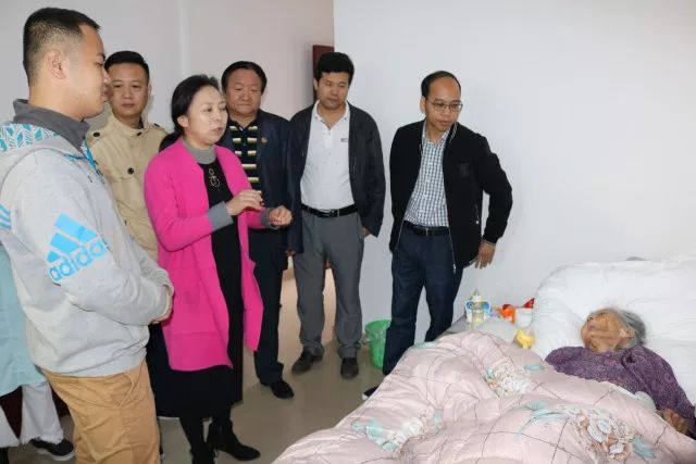 九三学社三亚市吉阳区委员会,社会服务工作委员会到三亚市社会福利院